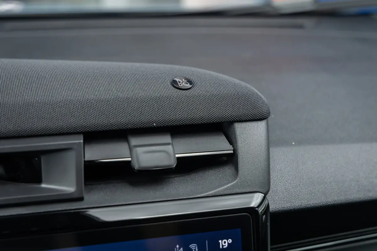 1.0 EcoBoost BlueCruise Edition | Matrix LED | 360 Camera | Sportonderstel | Winterpack | Bang& Olufsen | Adaptive Cruise Control | Apple Carplay/Android Auto | Achterbank in delen neerklapb