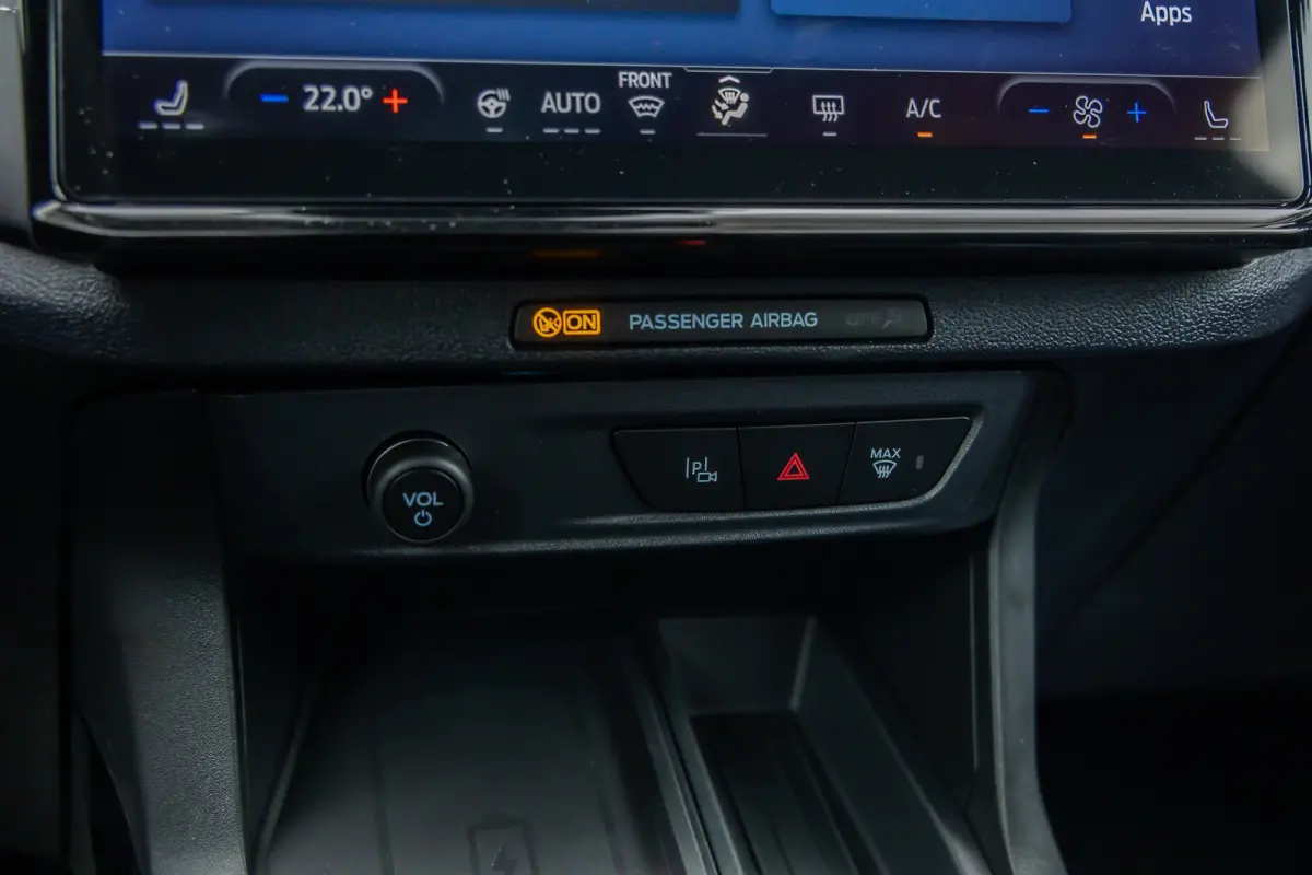 1.0 EcoBoost BlueCruise Edition | Matrix LED | 360 Camera | Sportonderstel | Winterpack | Bang& Olufsen | Adaptive Cruise Control | Apple Carplay/Android Auto | Achterbank in delen neerklapb