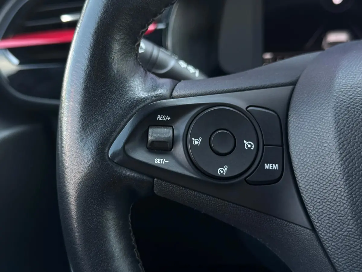 1.2 GS Line | LED | 360 Camera | Parksens | Carplay | Leder | Two Tone | NAP |
