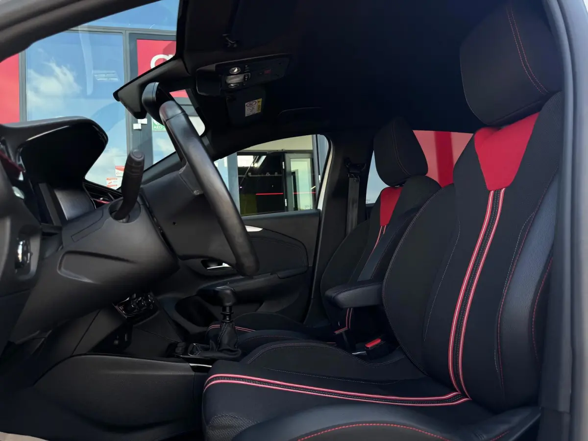 1.2 GS Line | LED | 360 Camera | Parksens | Carplay | Leder | Two Tone | NAP |