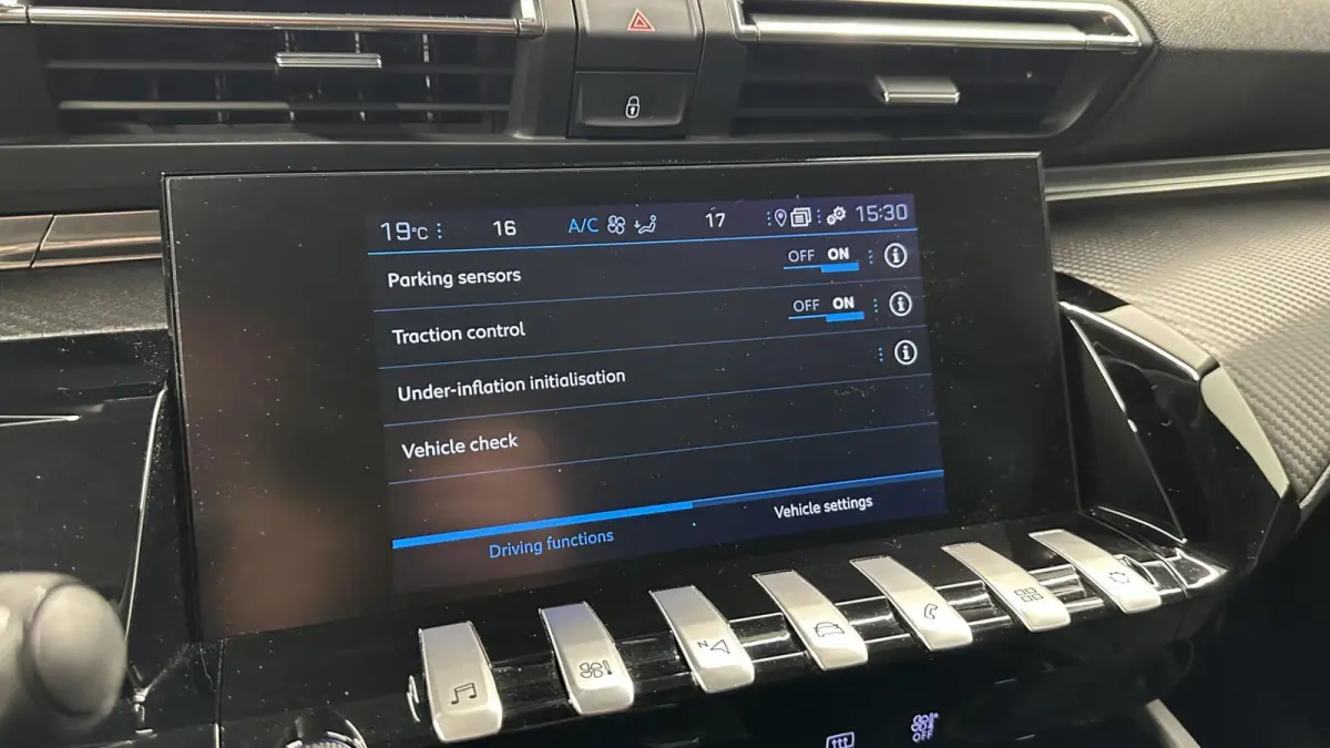 1.2 PureTech Active Pack Business AUTOMAAT TREKHAAK CAMERA CRUISE CARPLAY NAVI ECC.
