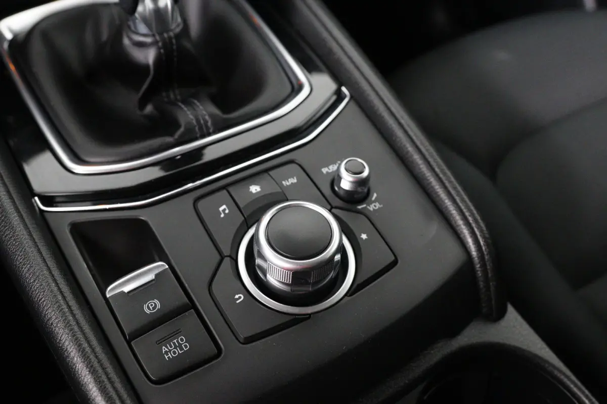 2.0 SkyActiv-G 165 GT-M | Trekhaak | Head-Up Display | 360 Camera | Stoel-/Stuurverwarming | Climate Control | Navigatie | 19 inch velgen