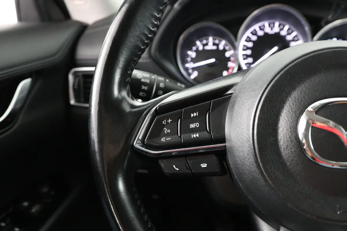 2.0 SkyActiv-G 165 GT-M | Trekhaak | Head-Up Display | 360 Camera | Stoel-/Stuurverwarming | Climate Control | Navigatie | 19 inch velgen