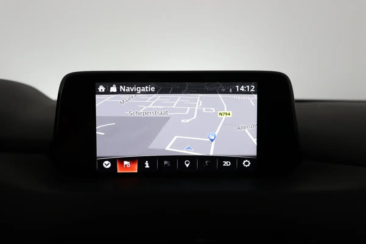 2.0 SkyActiv-G 165 GT-M | Trekhaak | Head-Up Display | 360 Camera | Stoel-/Stuurverwarming | Climate Control | Navigatie | 19 inch velgen