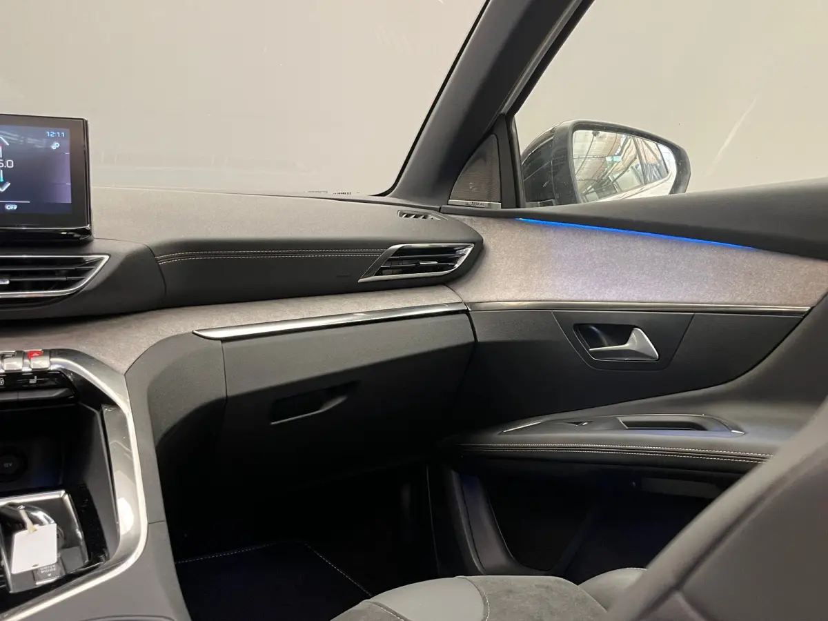 1.2 PureTech Blue Lease GT VOL!! | Panorama Dak | Alcantara stoelen met elek. verstelling en Massage | Stoelverwarming | Elek. Achterklep | Adaptieve Cruise | Carplay | Apple Carplay/Android