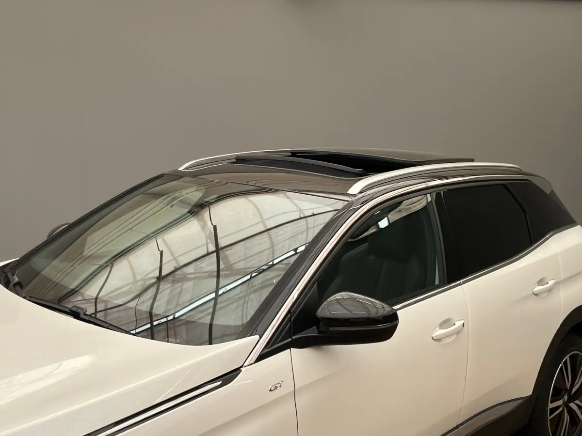 1.2 PureTech Blue Lease GT VOL!! | Panorama Dak | Alcantara stoelen met elek. verstelling en Massage | Stoelverwarming | Elek. Achterklep | Adaptieve Cruise | Carplay | Apple Carplay/Android