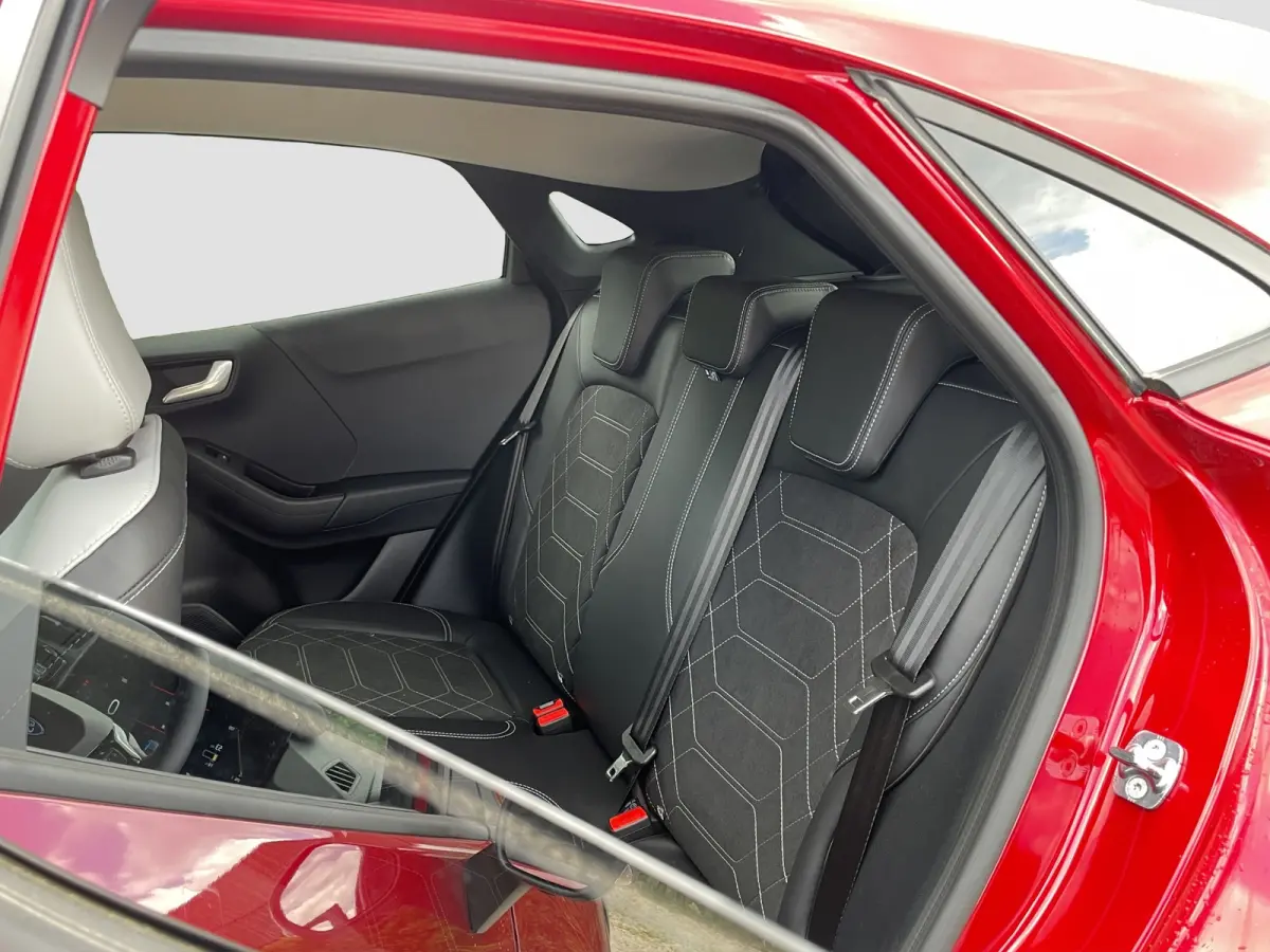 44KW | Winterpack | Cruise Control | Camera | CarPlay | Navi |