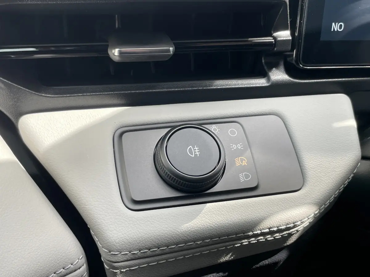 44KW | Winterpack | Cruise Control | Camera | CarPlay | Navi |