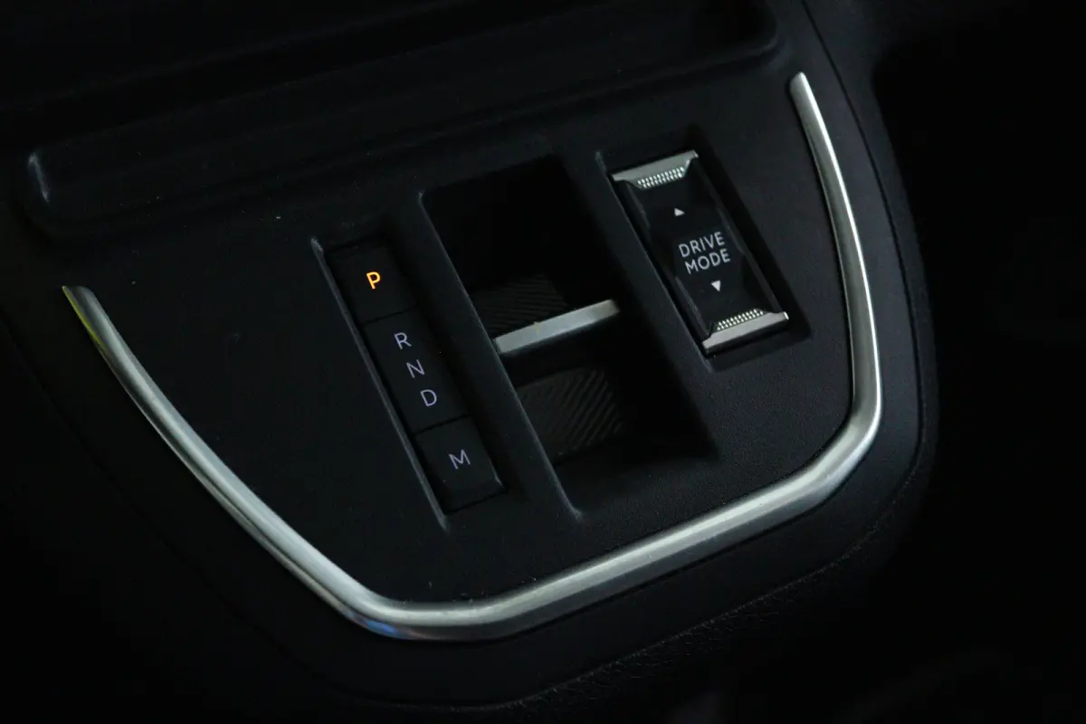 2.0 Diesel 145 S&S L3 AUTOMAAT | Cruise Control | Betimmering | Camera | Carplay | 3-zits | Airco | Sensoren |