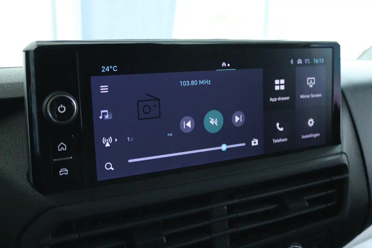 2.0 Diesel 145 S&S L3 AUTOMAAT | Cruise Control | Betimmering | Camera | Carplay | 3-zits | Airco | Sensoren |
