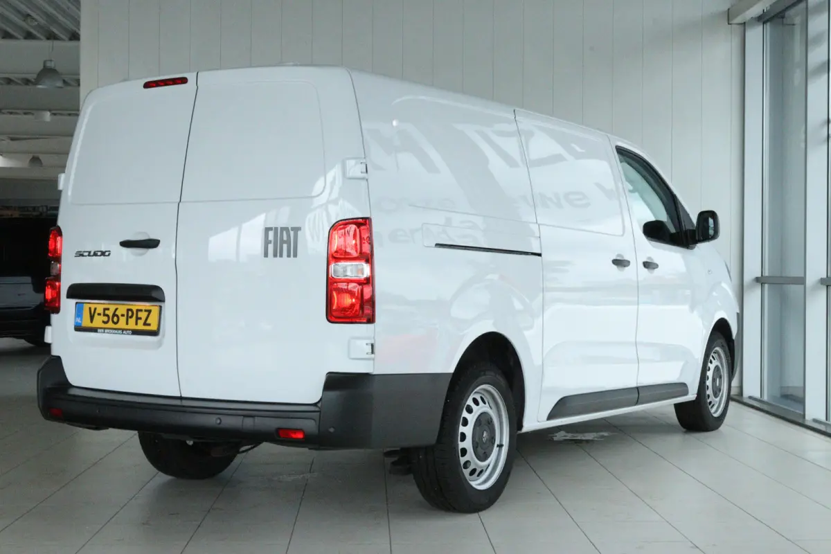 2.0 Diesel 145 S&S L3 AUTOMAAT | Cruise Control | Betimmering | Camera | Carplay | 3-zits | Airco | Sensoren |