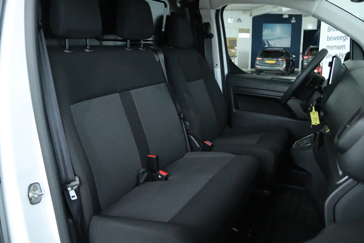 2.0 Diesel 145 S&S L3 AUTOMAAT | Cruise Control | Betimmering | Camera | Carplay | 3-zits | Airco | Sensoren |