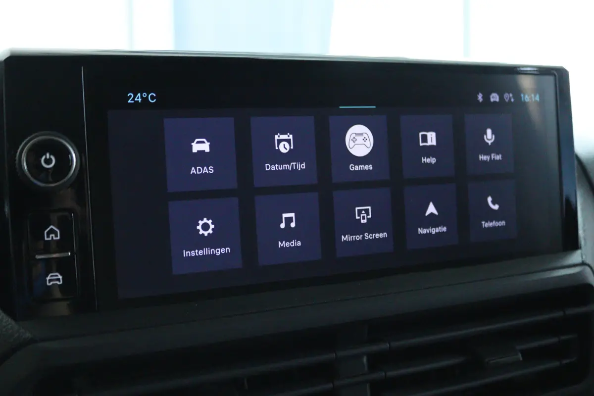 2.0 Diesel 145 S&S L3 AUTOMAAT | Cruise Control | Betimmering | Camera | Carplay | 3-zits | Airco | Sensoren |