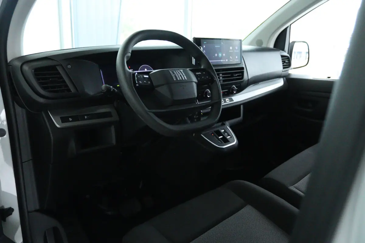 2.0 Diesel 145 S&S L3 AUTOMAAT | Cruise Control | Betimmering | Camera | Carplay | 3-zits | Airco | Sensoren |