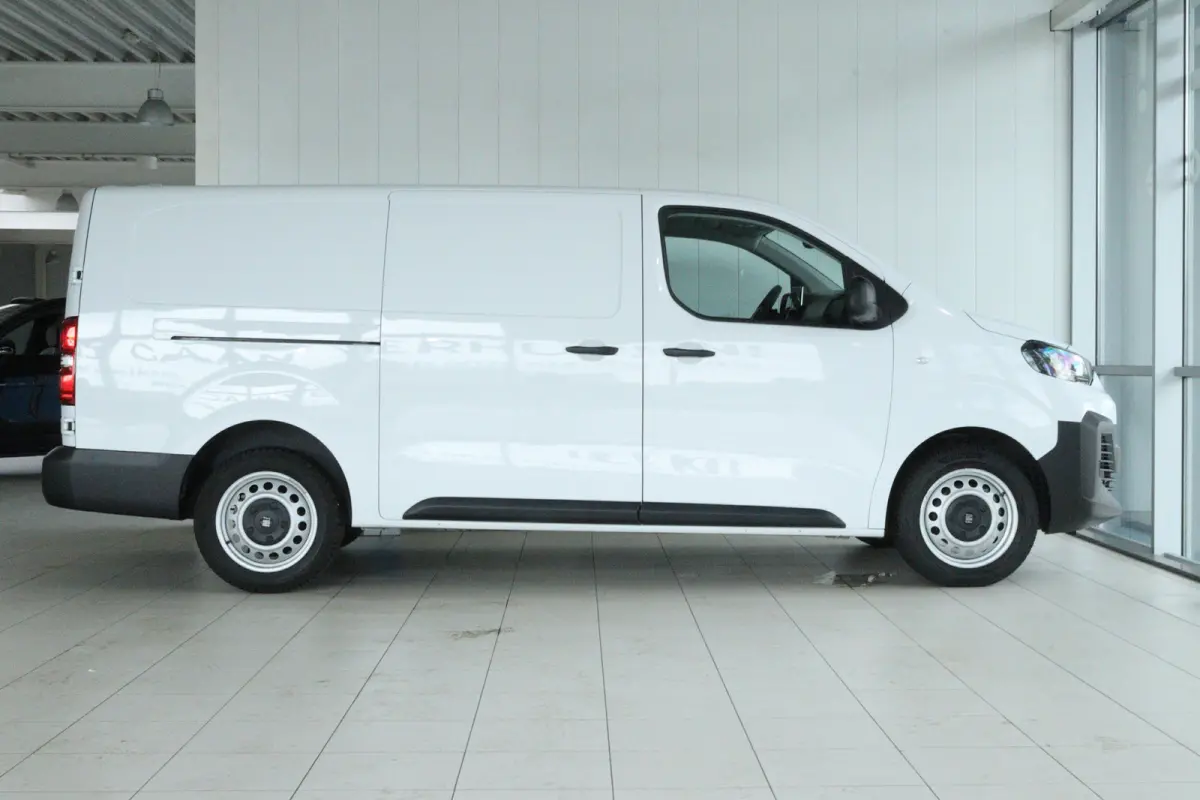 2.0 Diesel 145 S&S L3 AUTOMAAT | Cruise Control | Betimmering | Camera | Carplay | 3-zits | Airco | Sensoren |