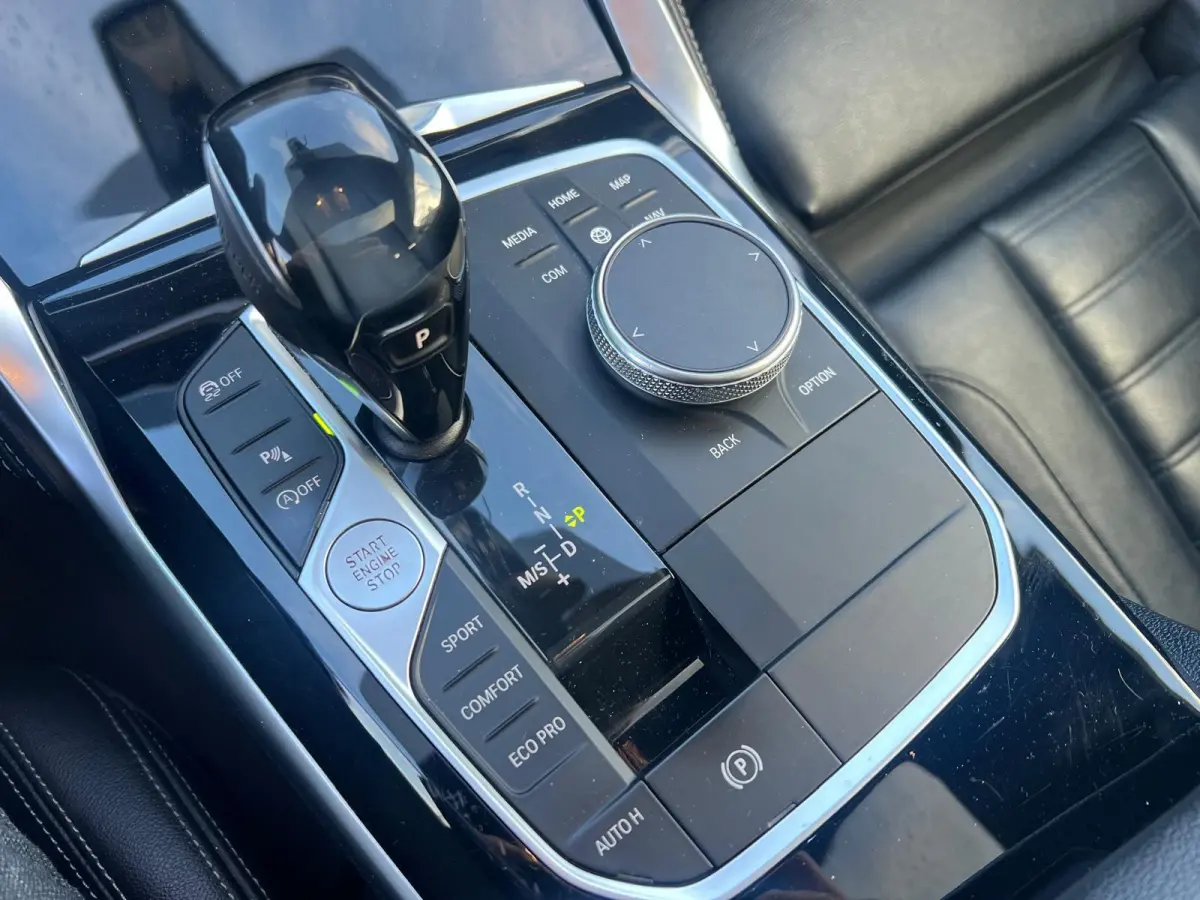 420i High Executive M-Pakket Keyless Full