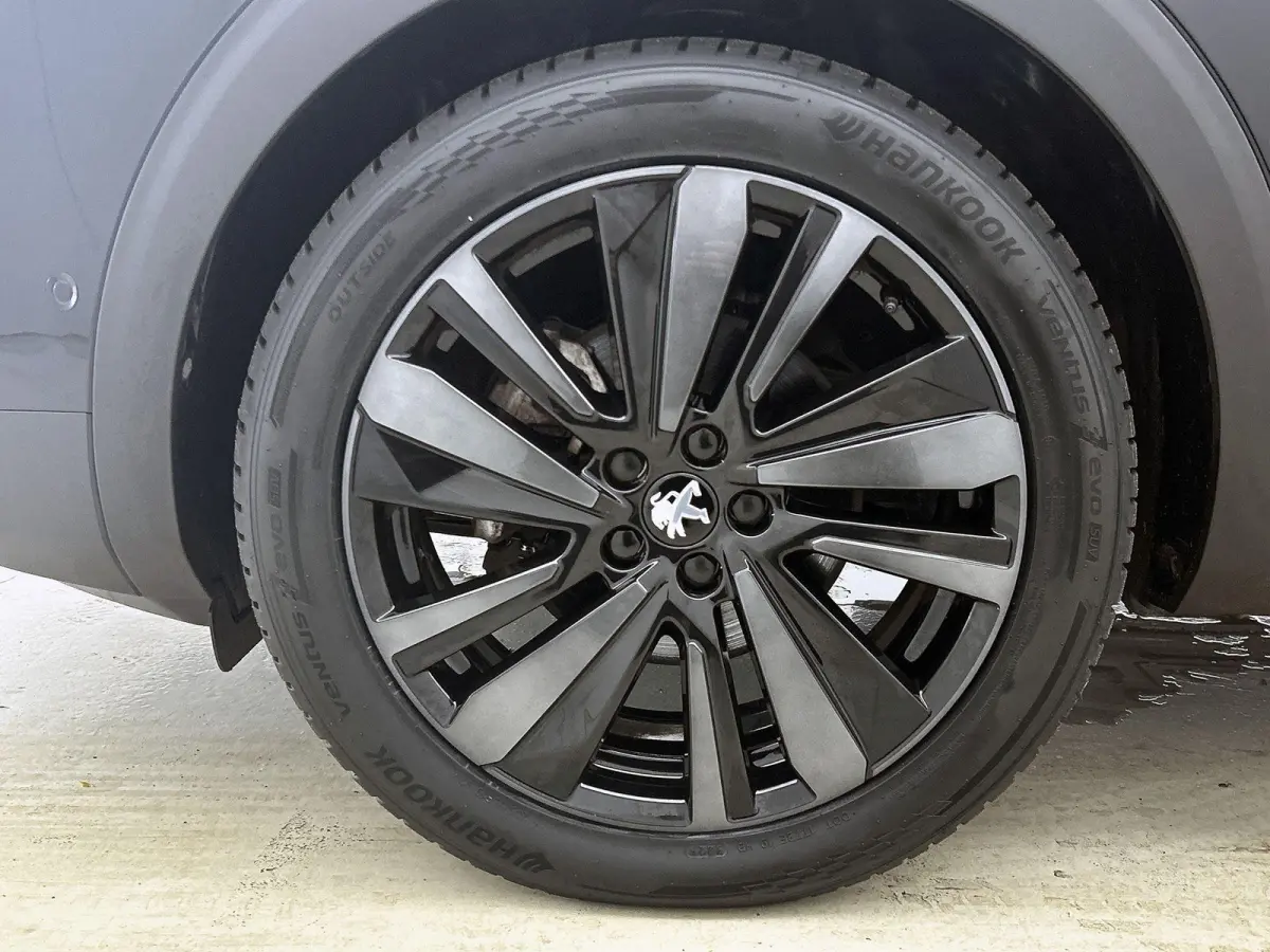 1.2 130pk GT Automaat | Navigatie | Adaptieve Cruise Control | Climate Control | Stoelverwarming | 18"LMV | LED | Dodehoekdetectie |