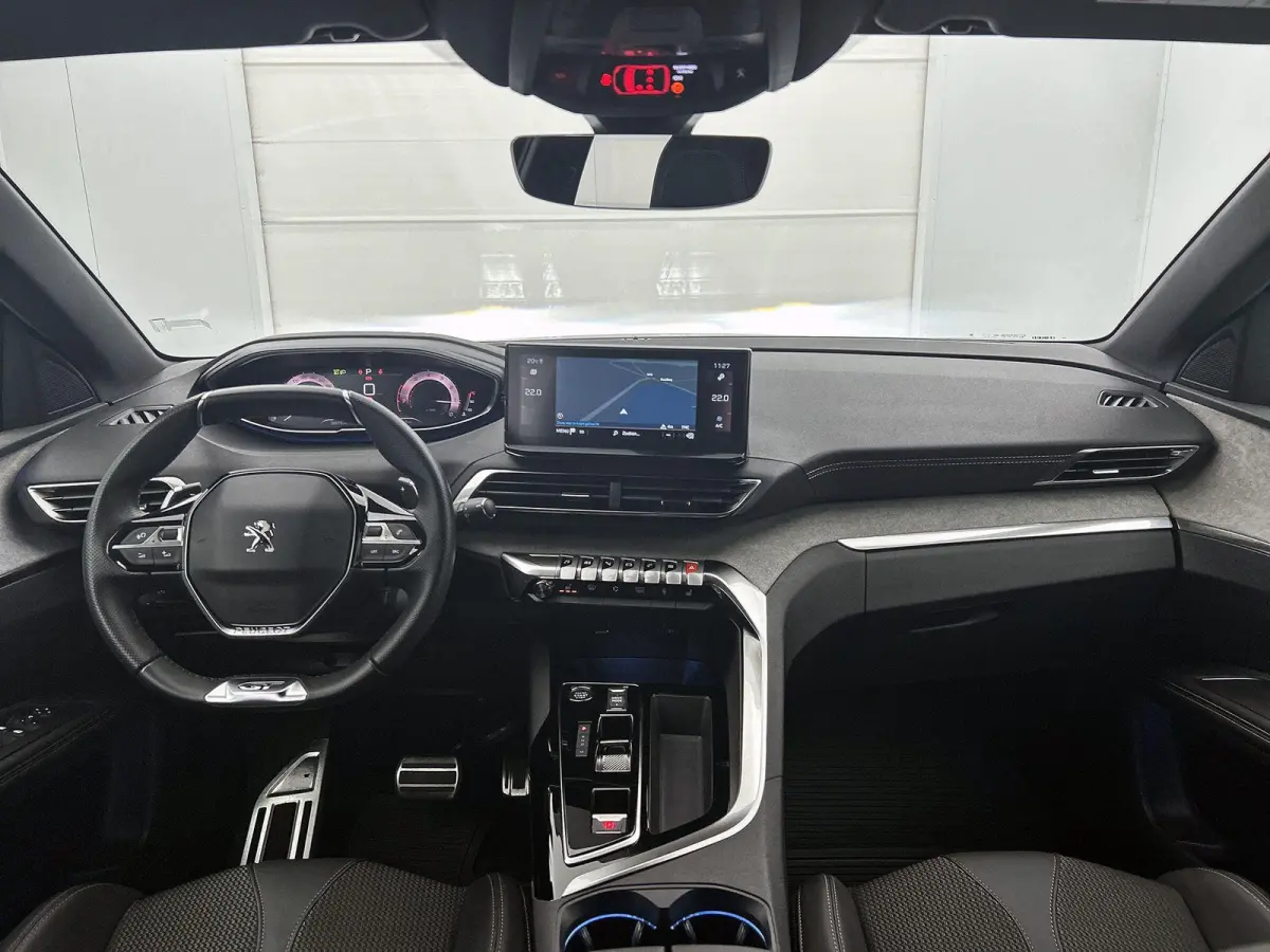 1.2 130pk GT Automaat | Navigatie | Adaptieve Cruise Control | Climate Control | Stoelverwarming | 18"LMV | LED | Dodehoekdetectie |