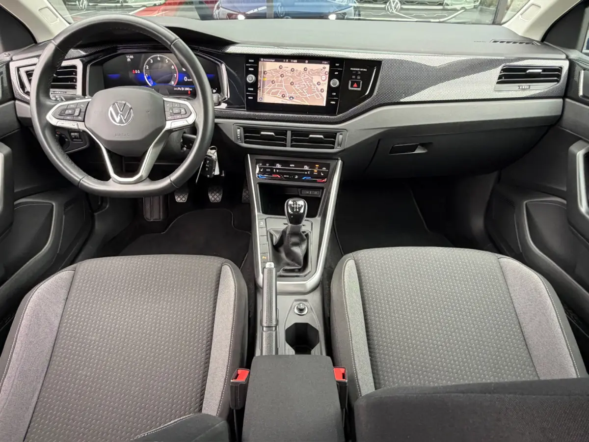 1.0 TSI Life | Climate | Lichtmetalen velgen | Stoelverwarming | Carplay | Navi | Extra getint glas | Rijklaar incl. garantie