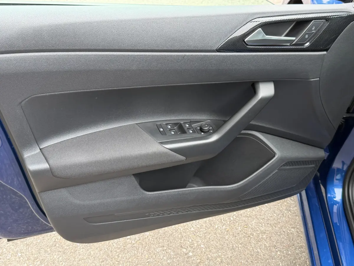 1.0 TSI Life | Climate | Lichtmetalen velgen | Stoelverwarming | Carplay | Navi | Extra getint glas | Rijklaar incl. garantie