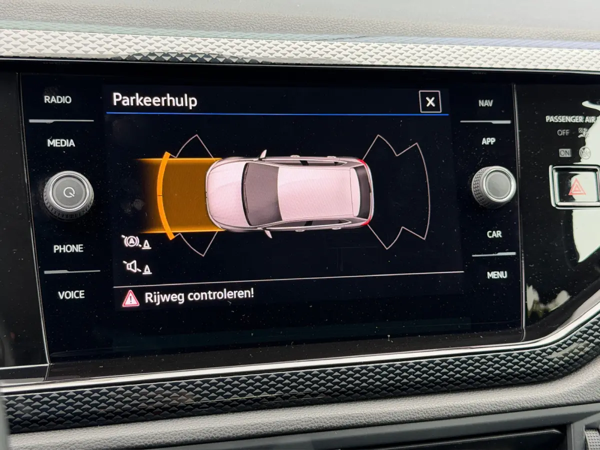 1.0 TSI Life | Climate | Lichtmetalen velgen | Stoelverwarming | Carplay | Navi | Extra getint glas | Rijklaar incl. garantie