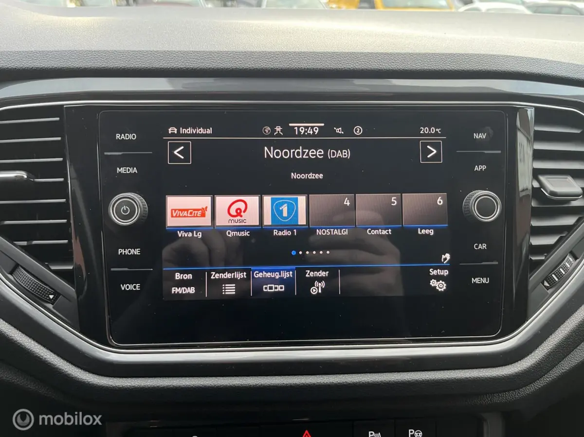 1.5 TSI R-Line LED*CAMERA*ACC*NAVI*CARPLAY*