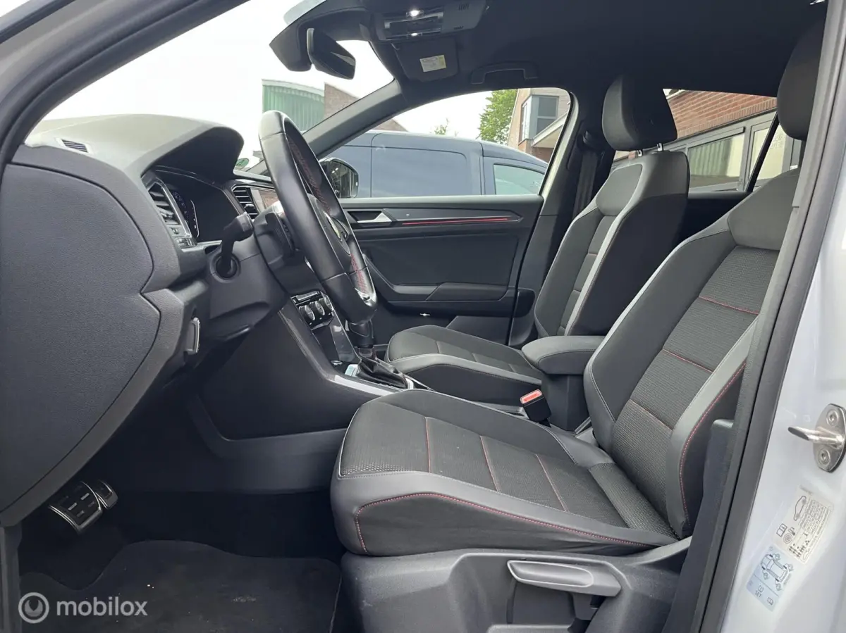 1.5 TSI R-Line LED*CAMERA*ACC*NAVI*CARPLAY*