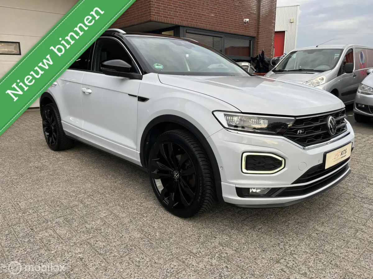 1.5 TSI R-Line LED*CAMERA*ACC*NAVI*CARPLAY*