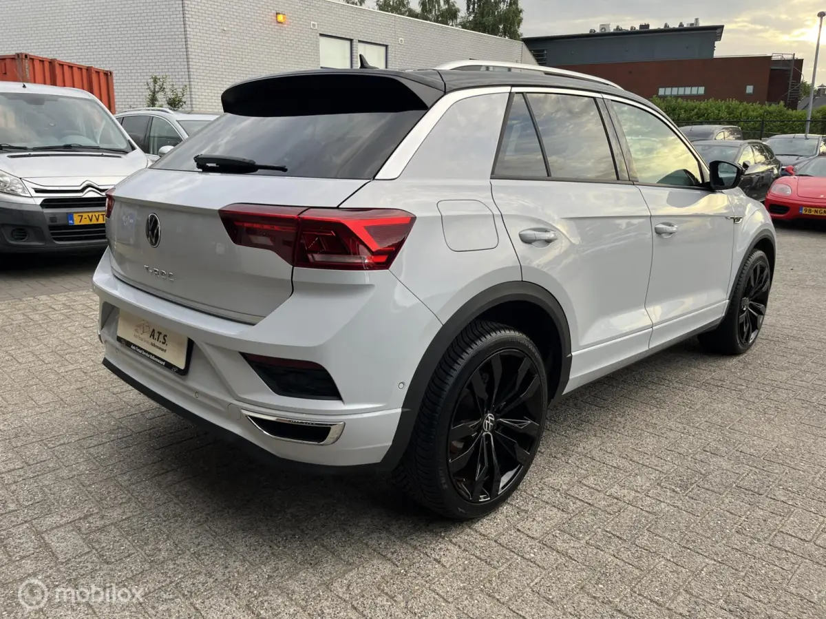 1.5 TSI R-Line LED*CAMERA*ACC*NAVI*CARPLAY*