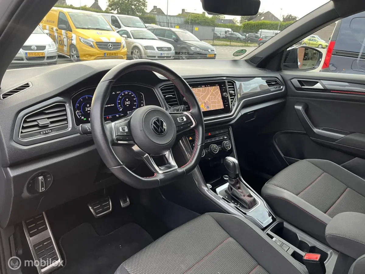 1.5 TSI R-Line LED*CAMERA*ACC*NAVI*CARPLAY*
