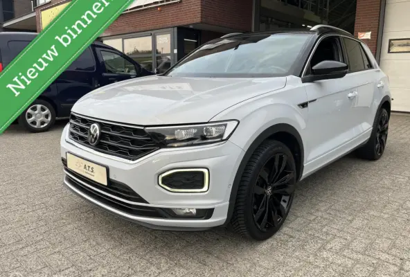 1.5 TSI R-Line LED*CAMERA*ACC*NAVI*CARPLAY*