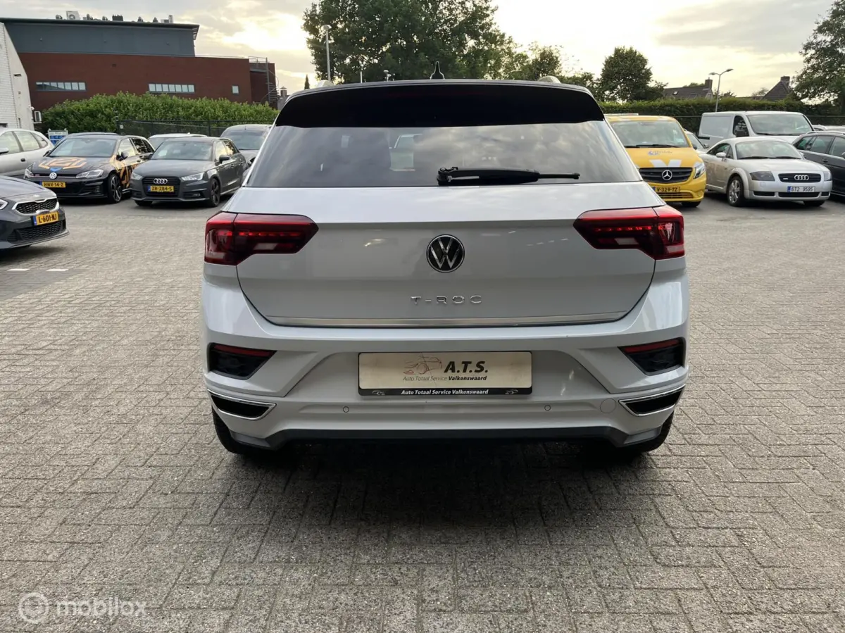 1.5 TSI R-Line LED*CAMERA*ACC*NAVI*CARPLAY*