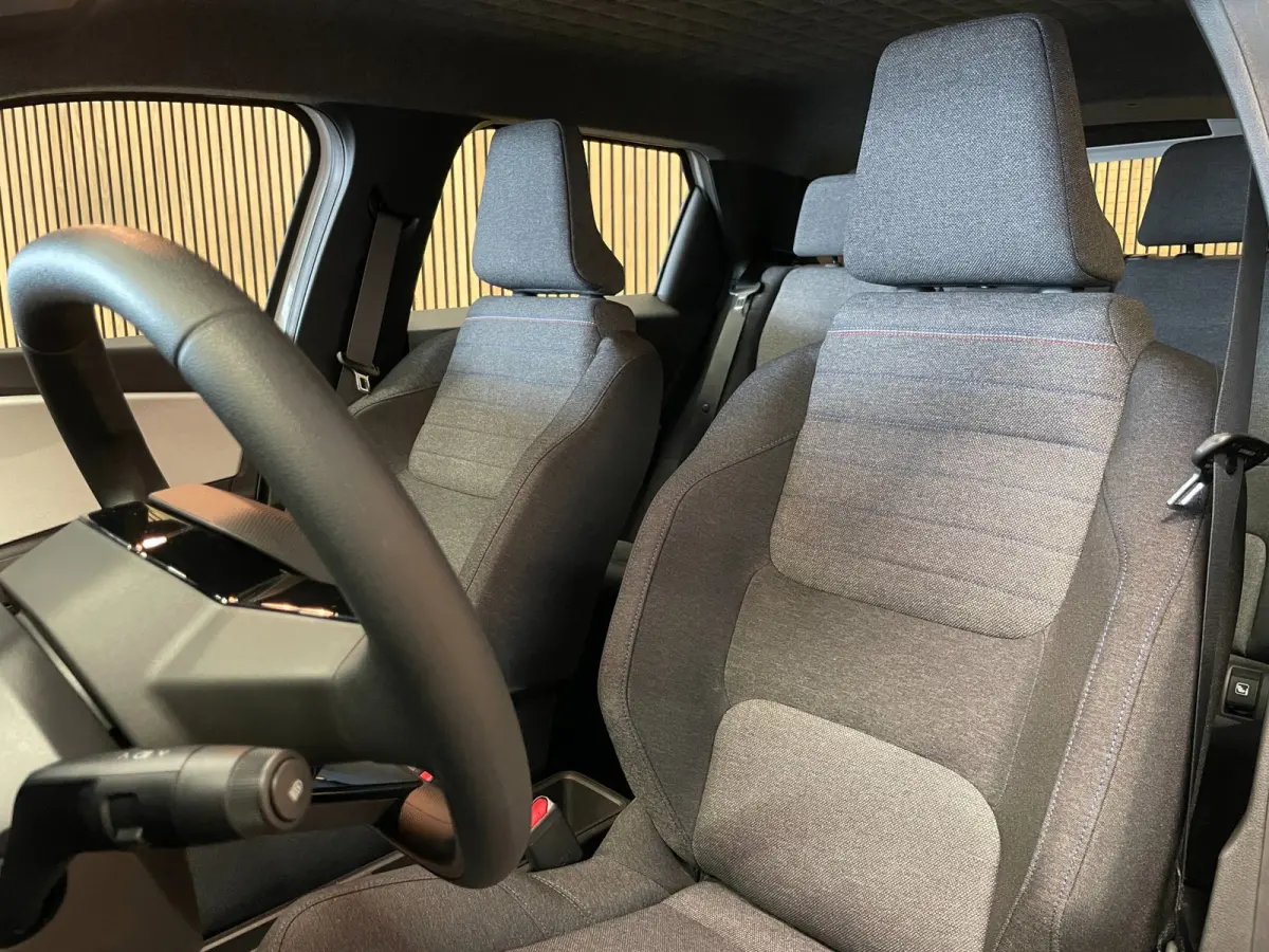 Comfort Range Evolution 52 kWh|410KM WLTP|GROTE ACCU|NIEUW|WINTERPACK|CARPLAY|ANDROID|BI-DIRECTIONEEL|STOELVERW|PDC|BTW|