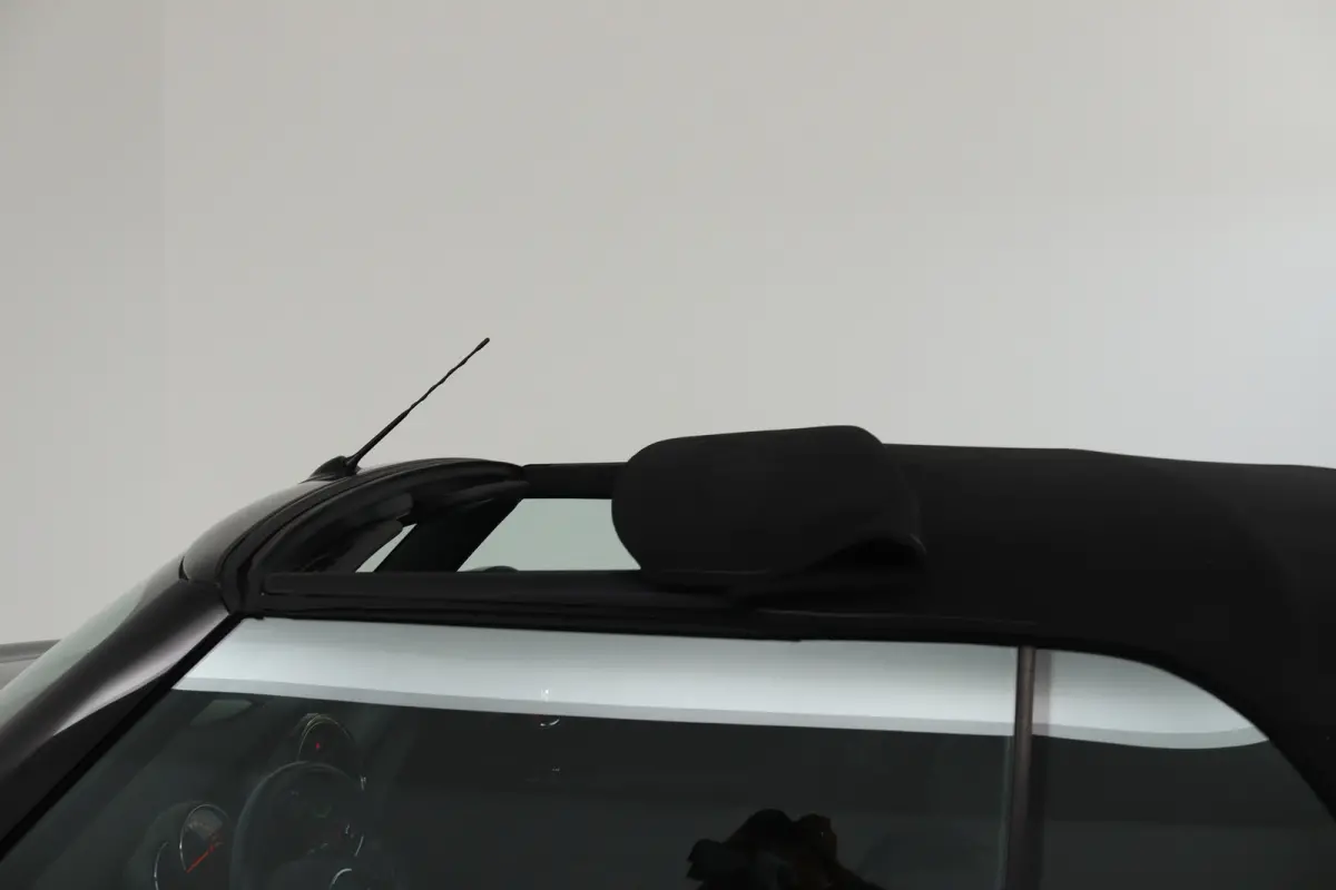 1.5 Pepper Serious Business (STOELVERWARMING, NAVIGATIE, CRUISE CONTROL, PARKEERSENSOREN)
