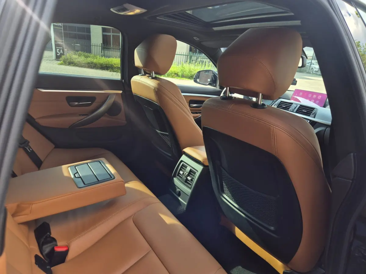 420i M Sport High Executive Schuifdak Apple CarPlay 6WB Virtual dash 420i High Executive