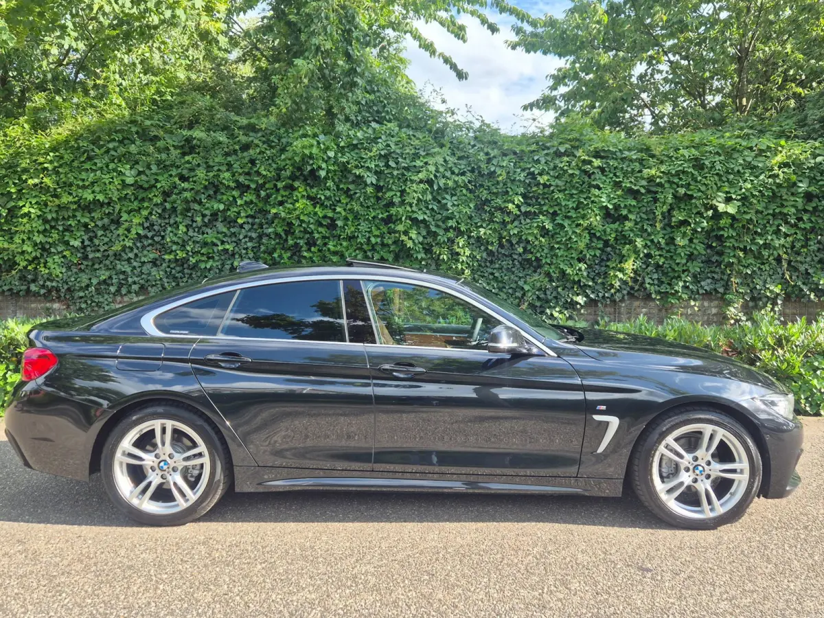 420i M Sport High Executive Schuifdak Apple CarPlay 6WB Virtual dash 420i High Executive
