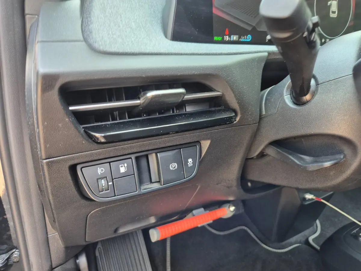 Light Edition 58 kWh 1e Eigenaar 100% SoH BTW Auto CarPlay Stuur & Stoelverwarming Light Edition 58 kWh