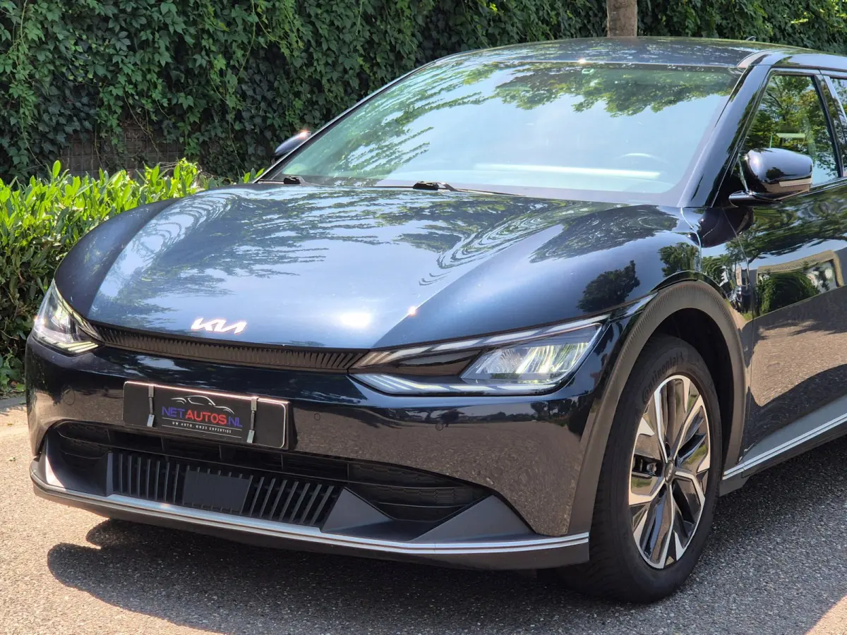 Light Edition 58 kWh 1e Eigenaar 100% SoH BTW Auto CarPlay Stuur & Stoelverwarming Light Edition 58 kWh