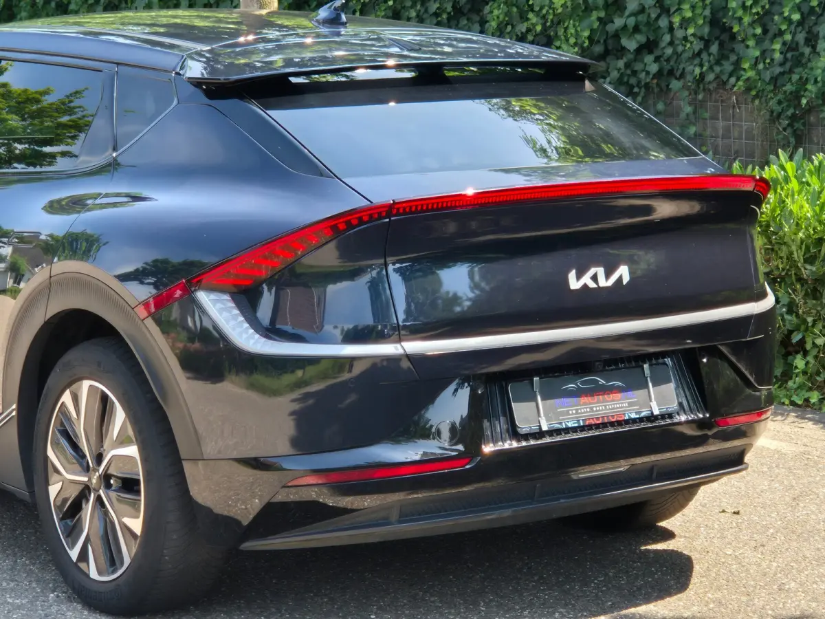 Light Edition 58 kWh 1e Eigenaar 100% SoH BTW Auto CarPlay Stuur & Stoelverwarming Light Edition 58 kWh