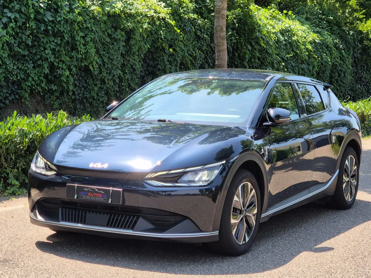 Light Edition 58 kWh 1e Eigenaar 100% SoH BTW Auto CarPlay Stuur & Stoelverwarming Light Edition 58 kWh