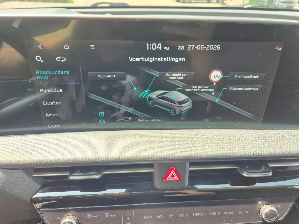 Light Edition 58 kWh 1e Eigenaar 100% SoH BTW Auto CarPlay Stuur & Stoelverwarming Light Edition 58 kWh