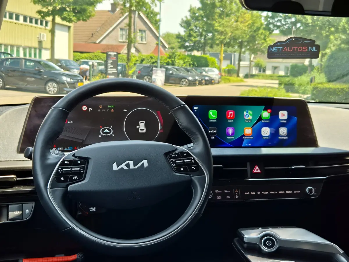 Light Edition 58 kWh 1e Eigenaar 100% SoH BTW Auto CarPlay Stuur & Stoelverwarming Light Edition 58 kWh