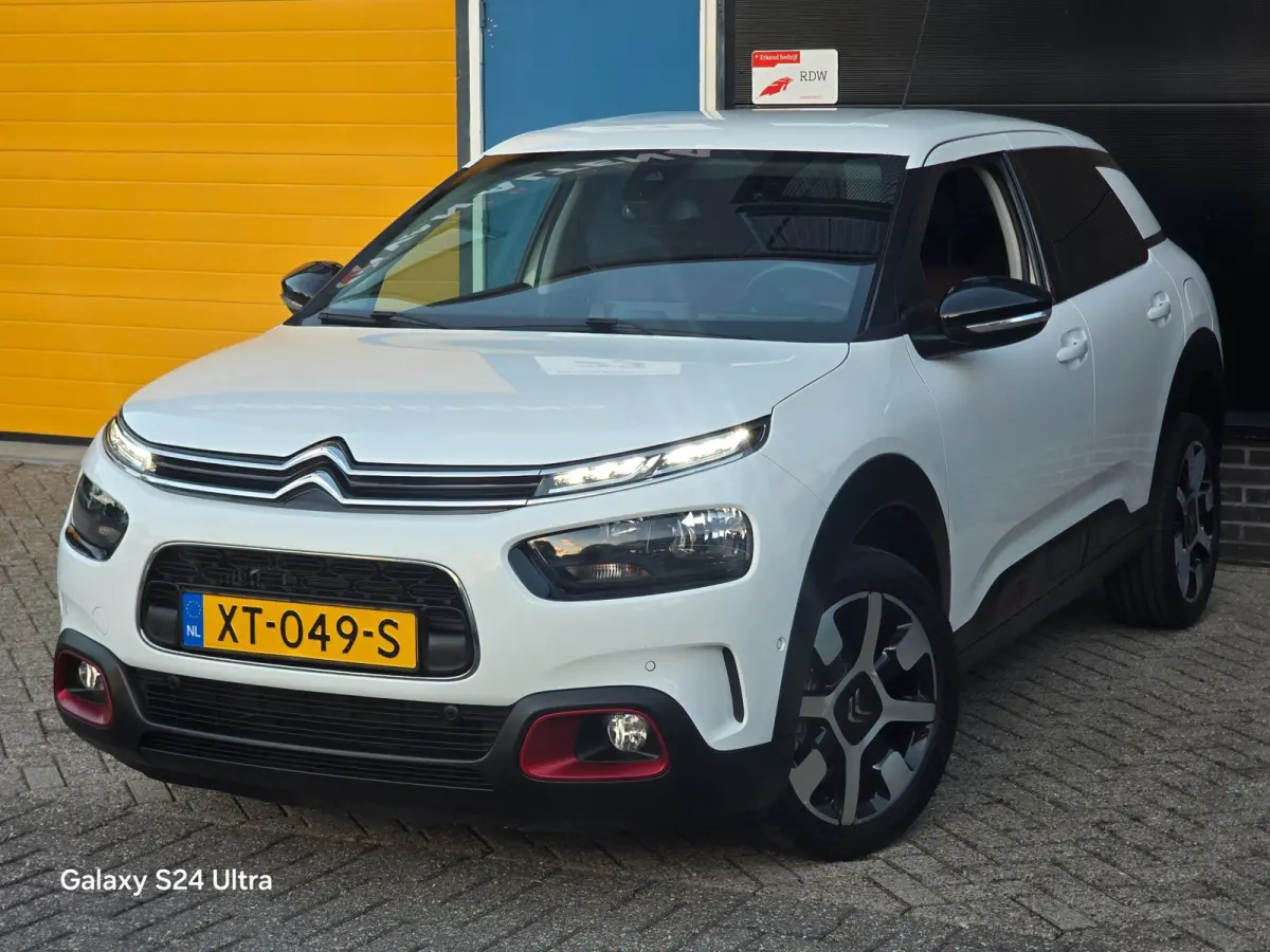 1.2 PureTech Shine / NAP / Camera / Airco / Elek Pakket / Navi / Led / Pdc / Allu Velgen / Nette Staat