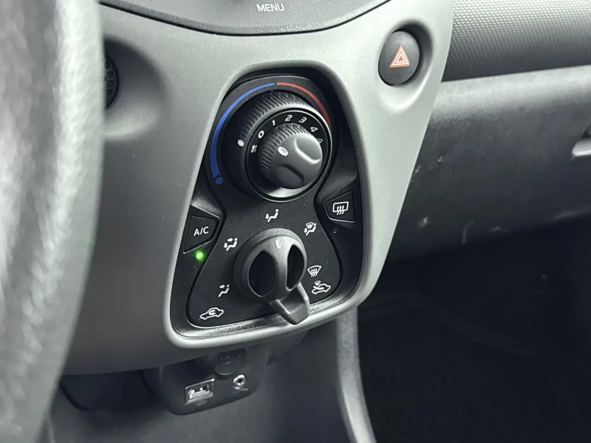 1.0 e-VTi Active | Airco | CarKit | Bluetooth | NL. Auto | Dealer onderhouden |