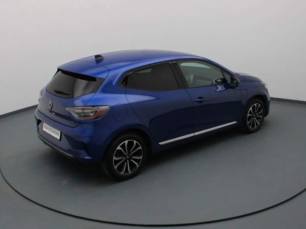 E-Tech Full Hybrid techno 145pk 360° Camera | Cruise | Navi | Parkeersens. v+a | Stoel-/stuurverw.
