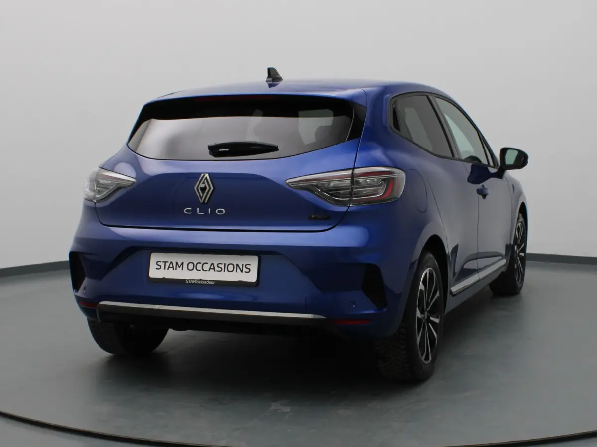 E-Tech Full Hybrid techno 145pk 360° Camera | Cruise | Navi | Parkeersens. v+a | Stoel-/stuurverw.