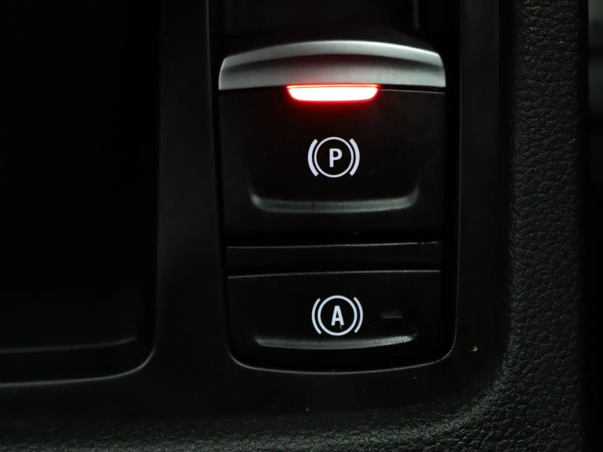 E-Tech Full Hybrid techno 145pk 360° Camera | Cruise | Navi | Parkeersens. v+a | Stoel-/stuurverw.