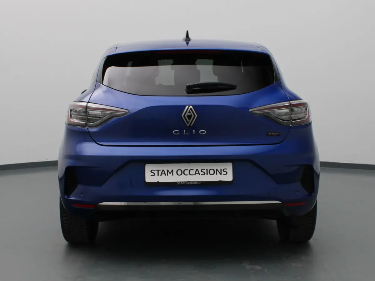 E-Tech Full Hybrid techno 145pk 360° Camera | Cruise | Navi | Parkeersens. v+a | Stoel-/stuurverw.