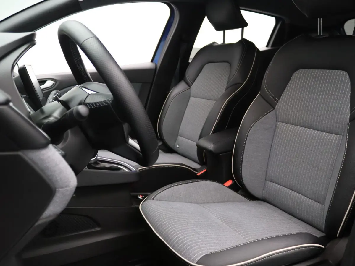 E-Tech Full Hybrid techno 145pk 360° Camera | Cruise | Navi | Parkeersens. v+a | Stoel-/stuurverw.