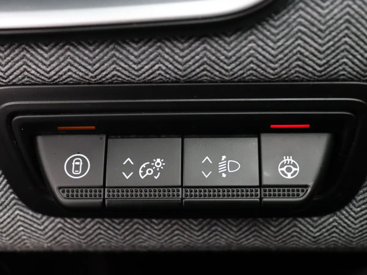 E-Tech Full Hybrid techno 145pk 360° Camera | Cruise | Navi | Parkeersens. v+a | Stoel-/stuurverw.